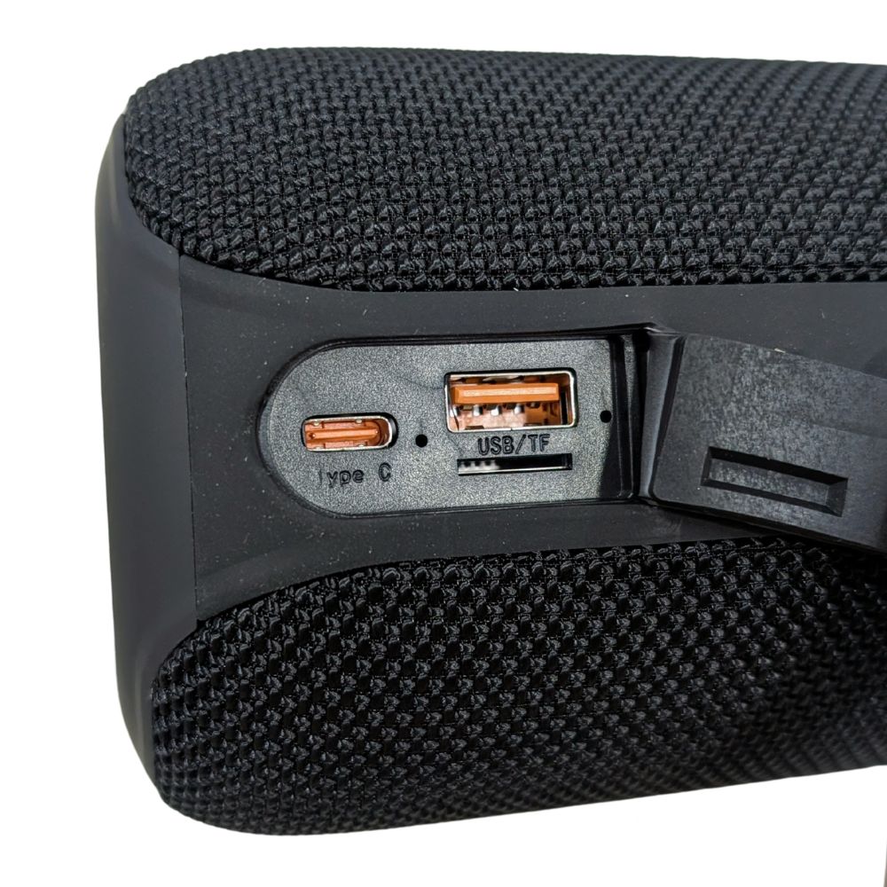 Bocina Moreka 434 10W 1500mAh 3-4 hrs de bateria Bluetooth RGB IPX6