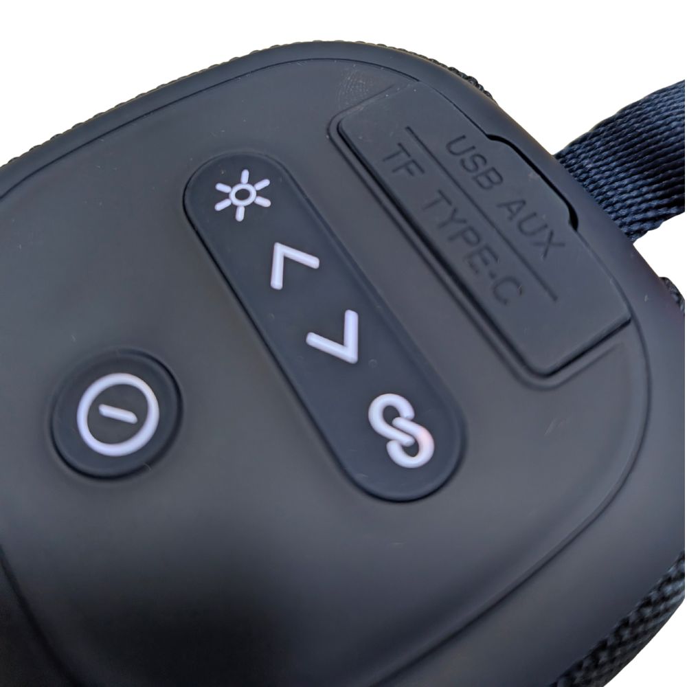 Bocina Moreka A48 50W 25W+25W 4000mAh 6hrs de bateria Bluetooth IPX6