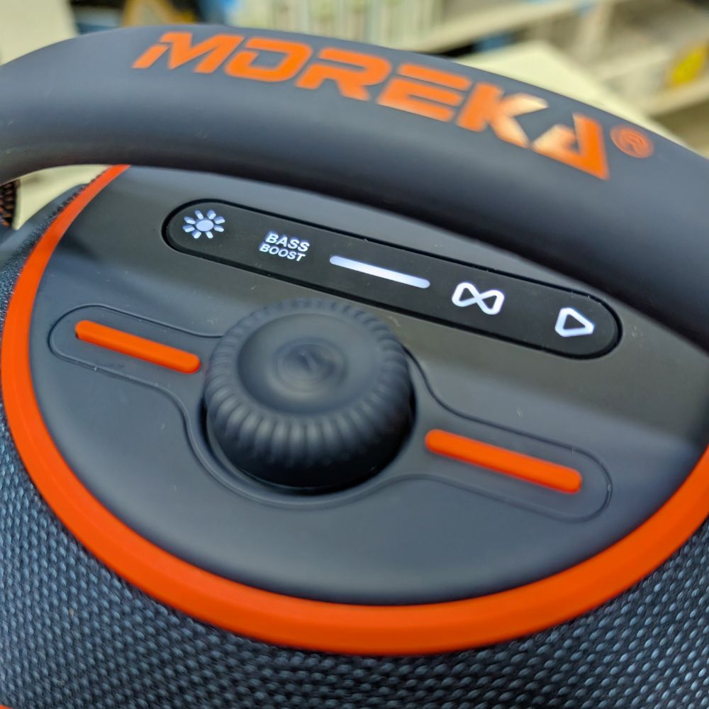 Bocina Moreka A56 120W 80W+40W 12000mAh 13 hrs de bateria Bluetooth IPX6