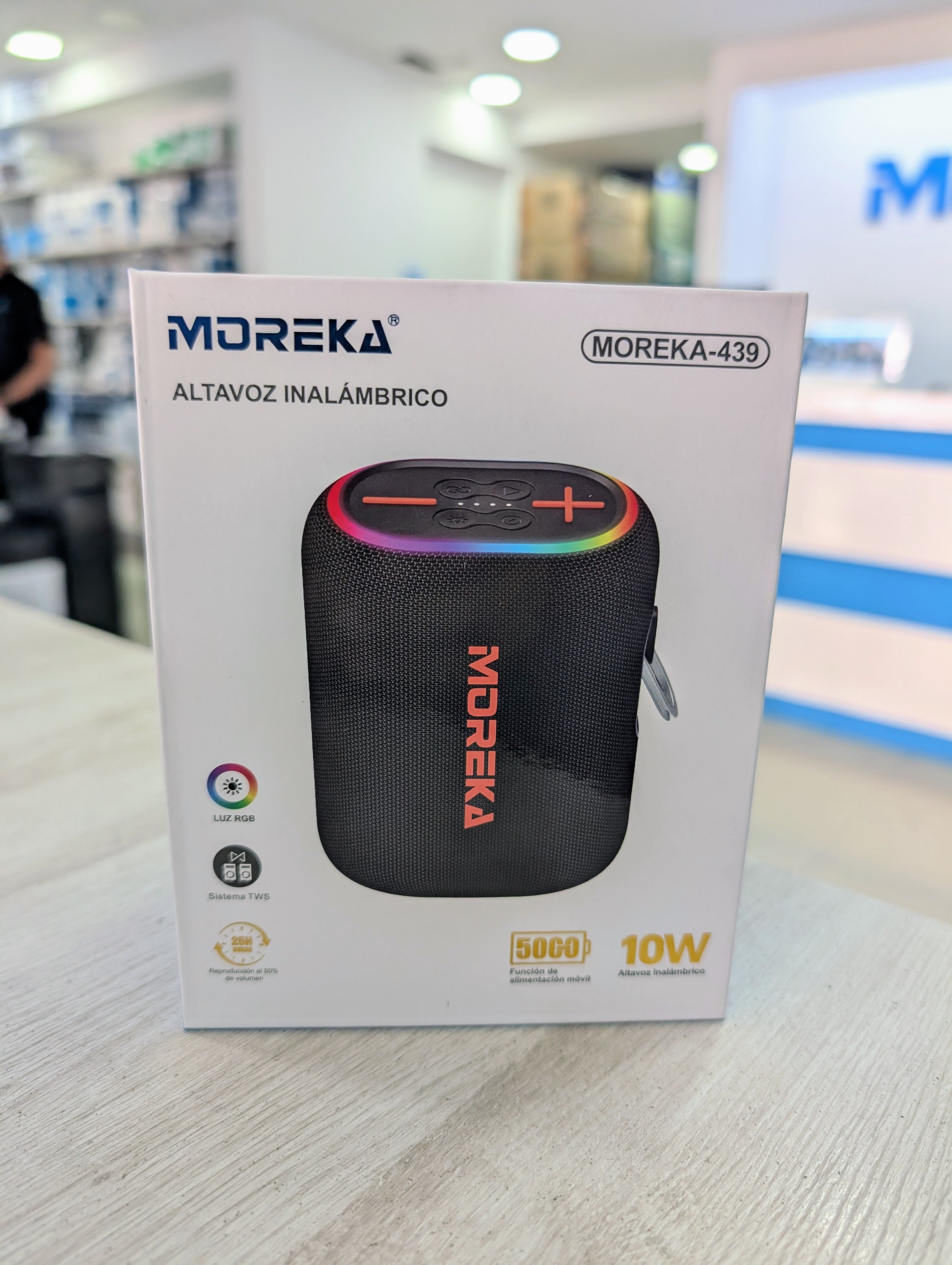 Bocina Power Bank Moreka 439 10W 5000mAh cables tipo IP y C hasta 25 Horas