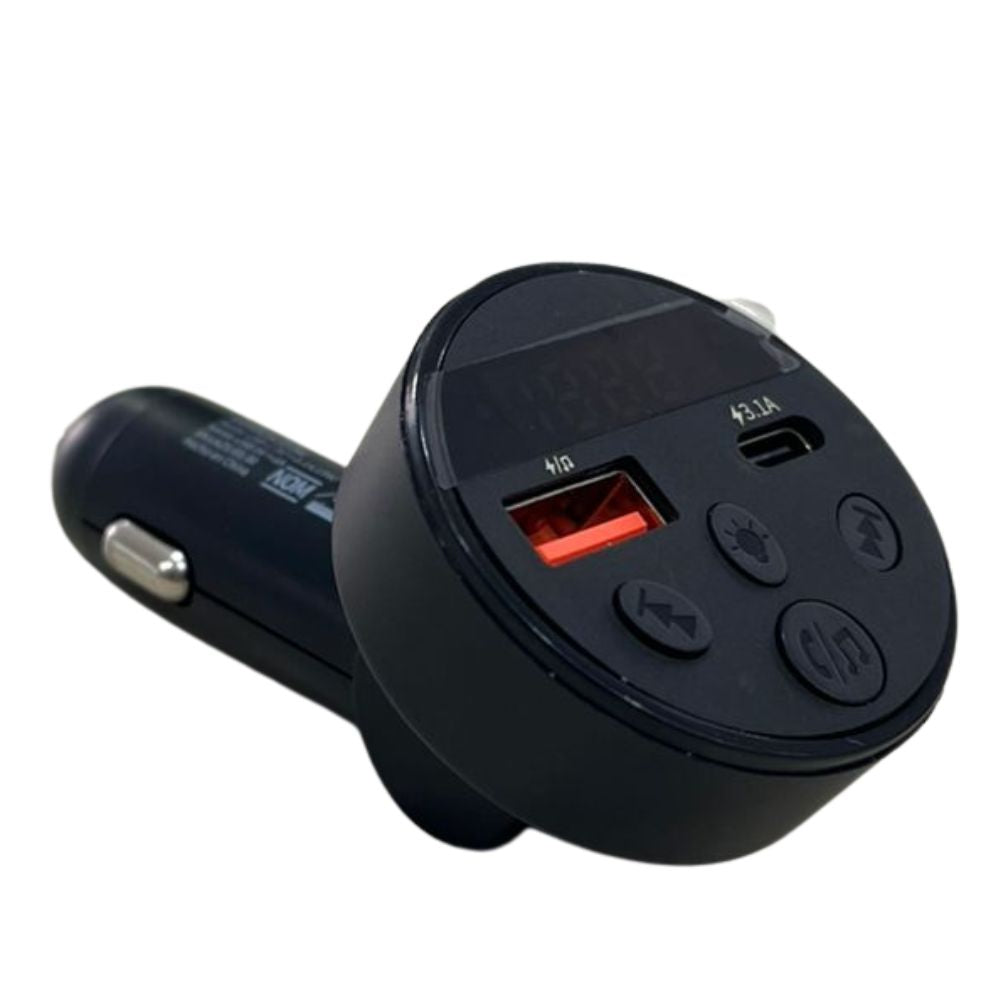 Plug In Cargador de Automóvil Moreka CP0080 45W 7 Puertos (USB + Tipo-C) Bluetooth 5.3 Llamadas Manos Libres Radio FM Transmisor MP3 Luz Ambiental 7 Colores