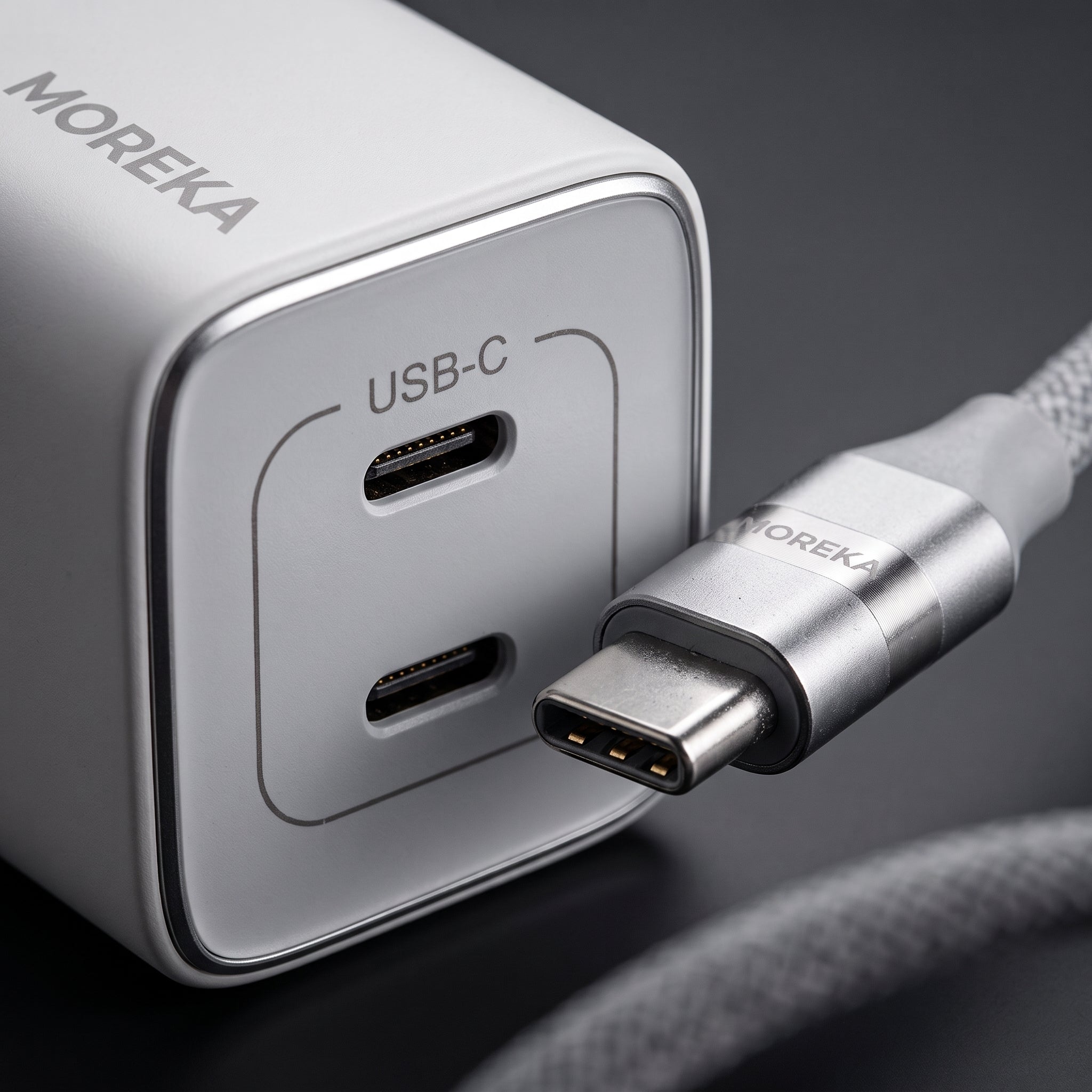 Cargador Rápido GaN Moreka DHJ40 40W con Doble USB-C y Cable Tipo-C