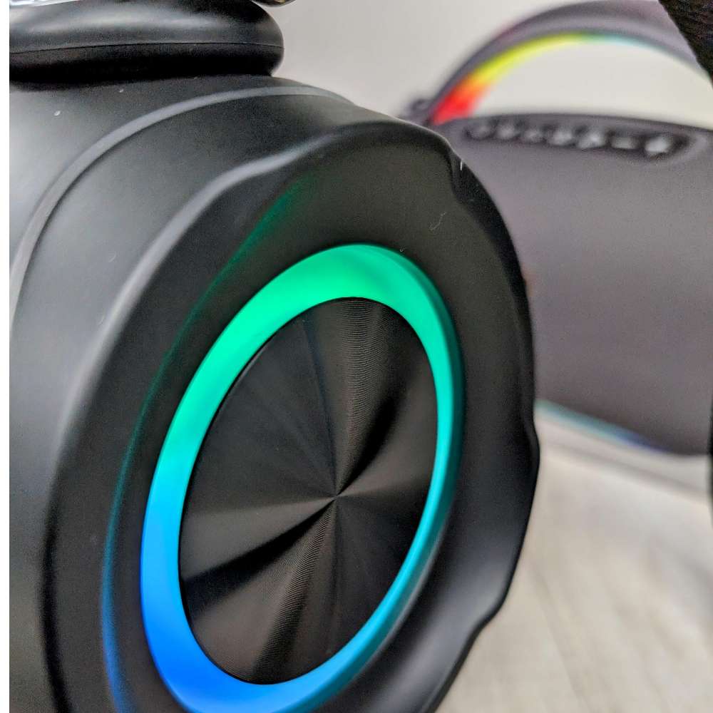 Bocina Moreka A36 120W 8000mAh 6-8 hrs de bateria Bluetooth