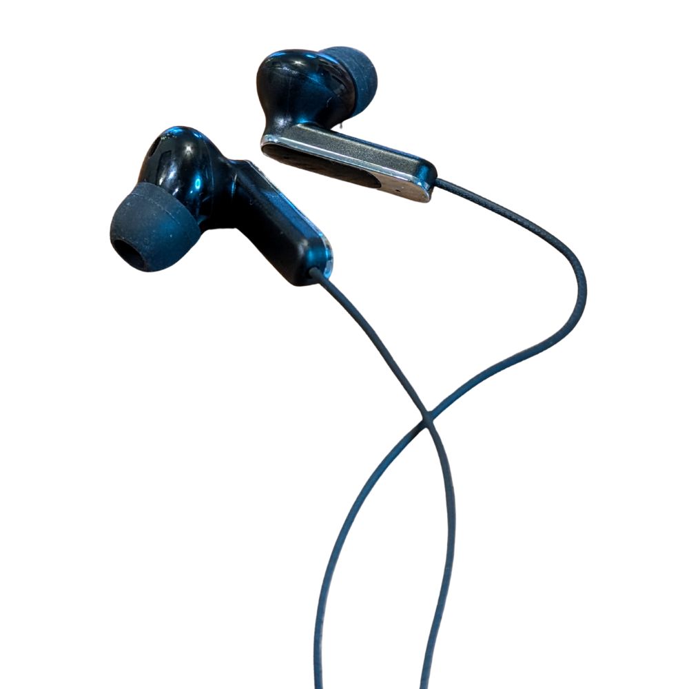 Audífonos Moreka M-927 Alámbricos Manos Libres conector tipo C Micrófono integrado
