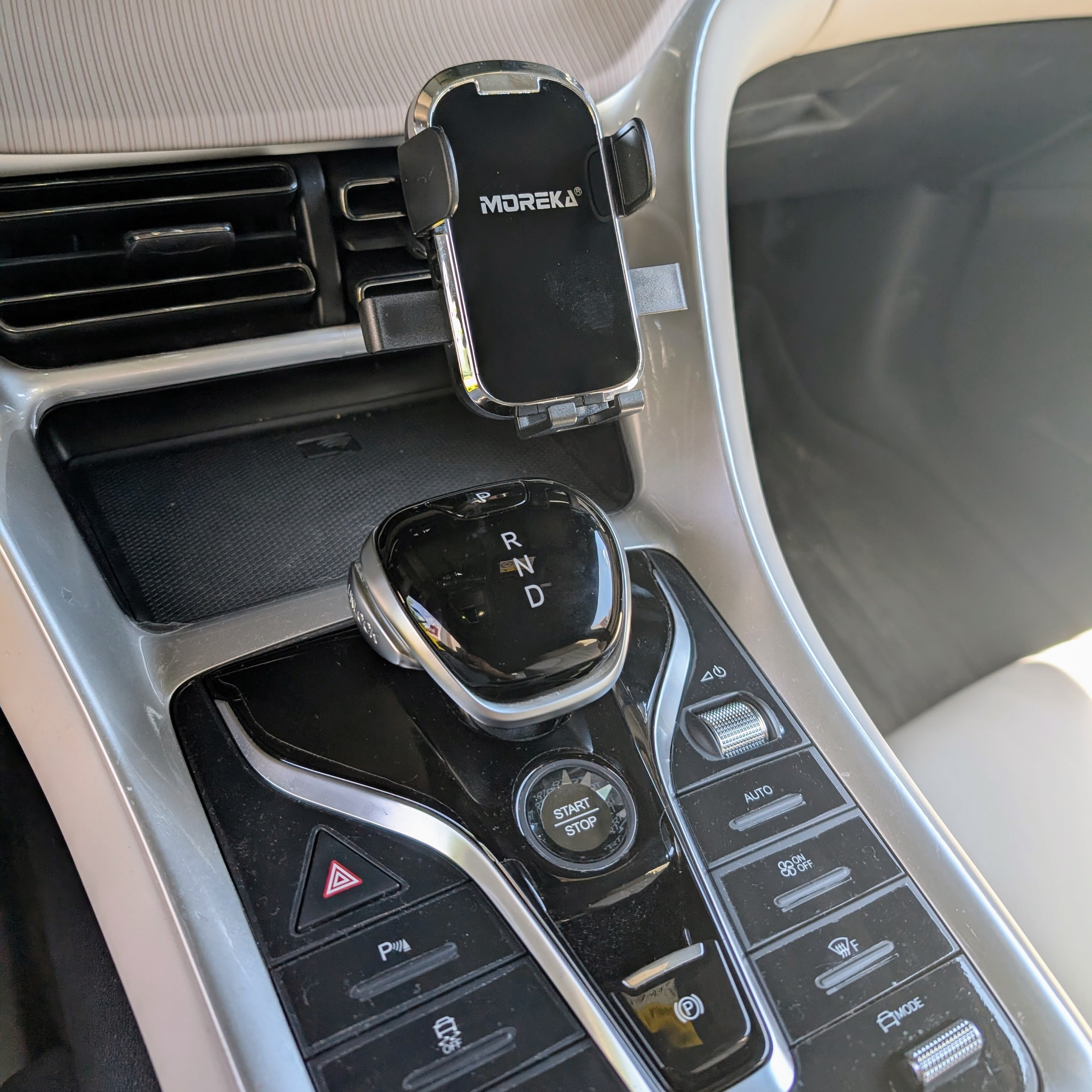 Soporte Automóvil Rendija Ventilación Rotación 360° Moreka Modelo MRT-932