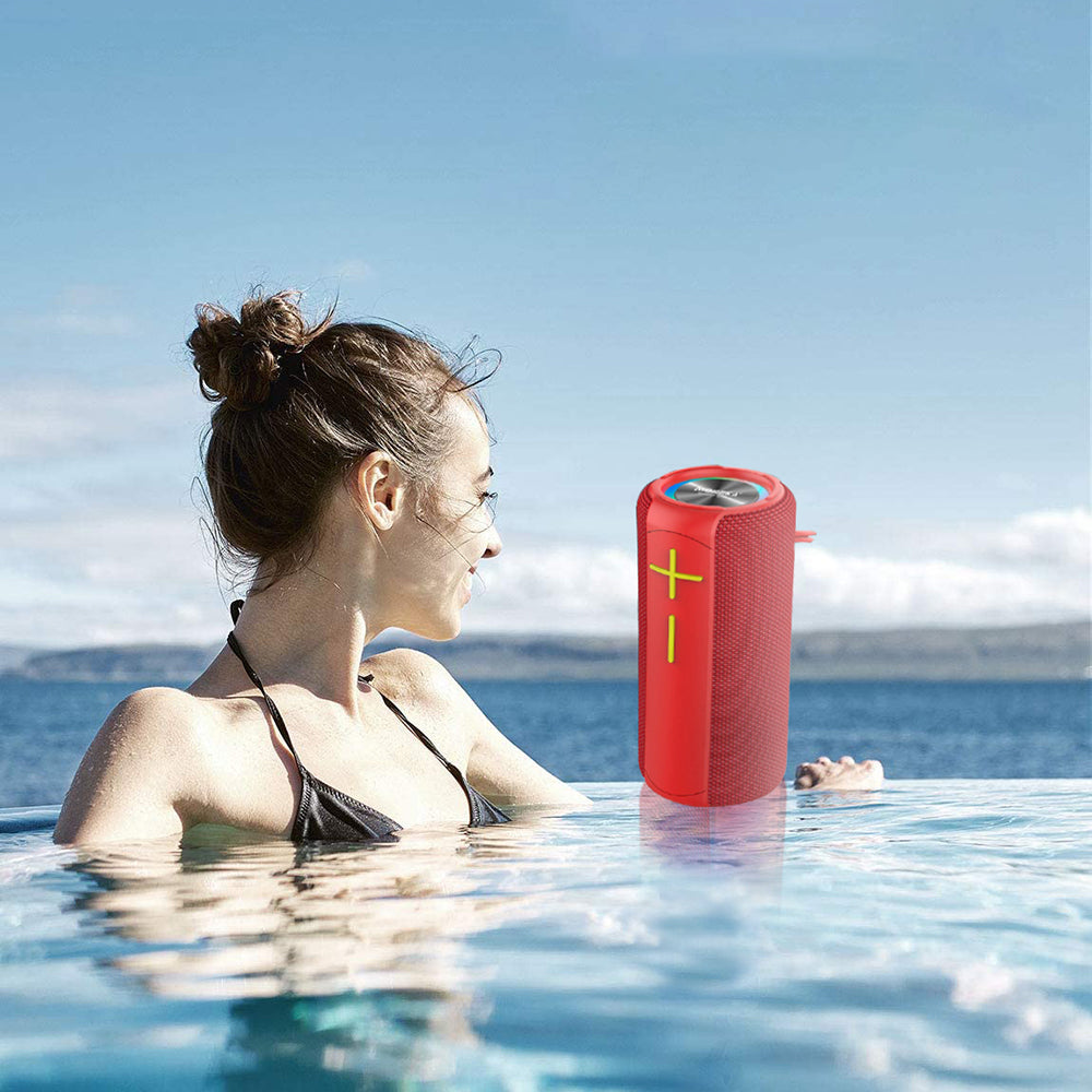 Bocina Bluetooth Moreka M-200 TF Card Radio FM Resistente al agua